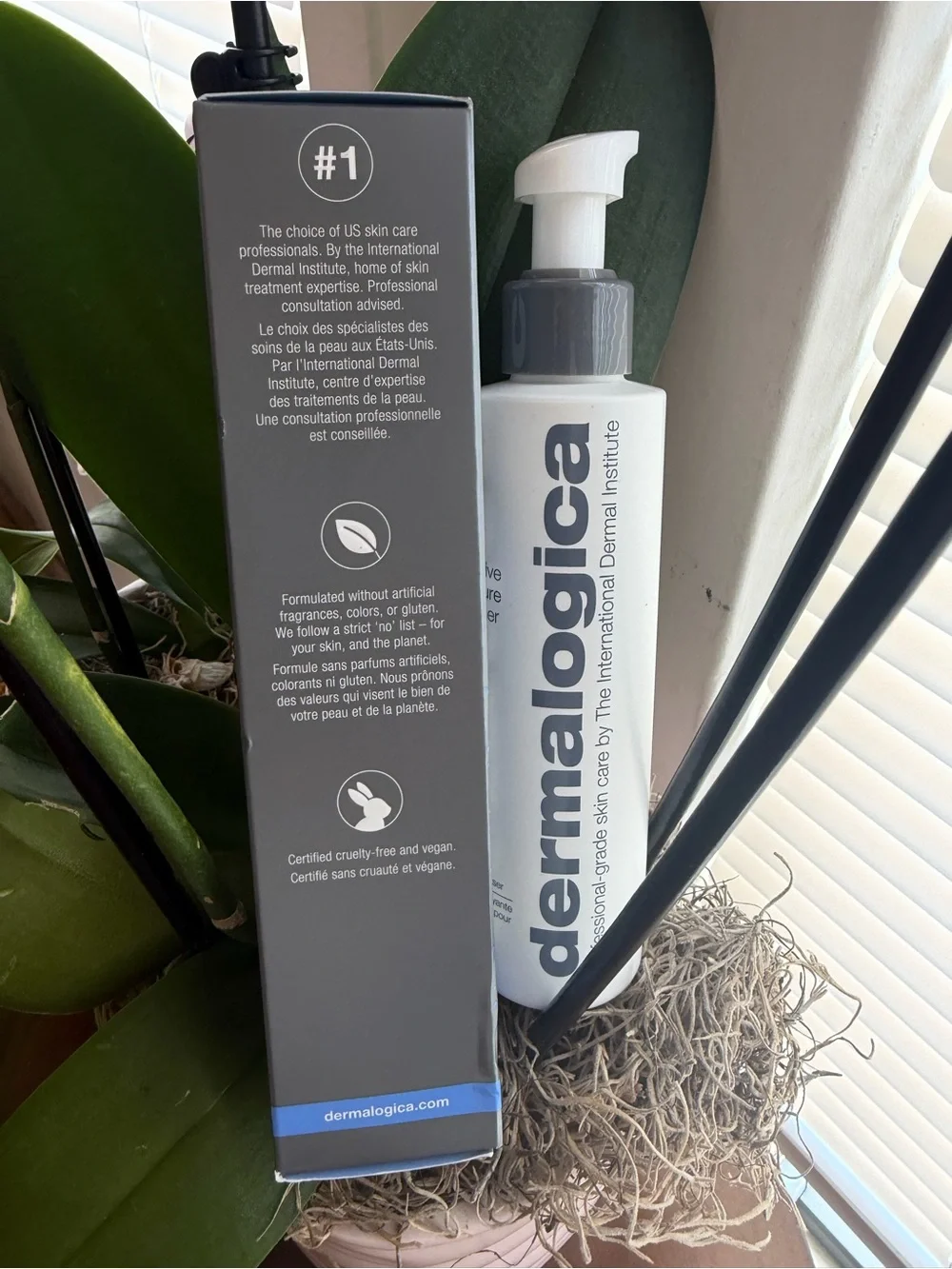 dermalogica Intensive Moisture Cleanser — White & Gray Bottle